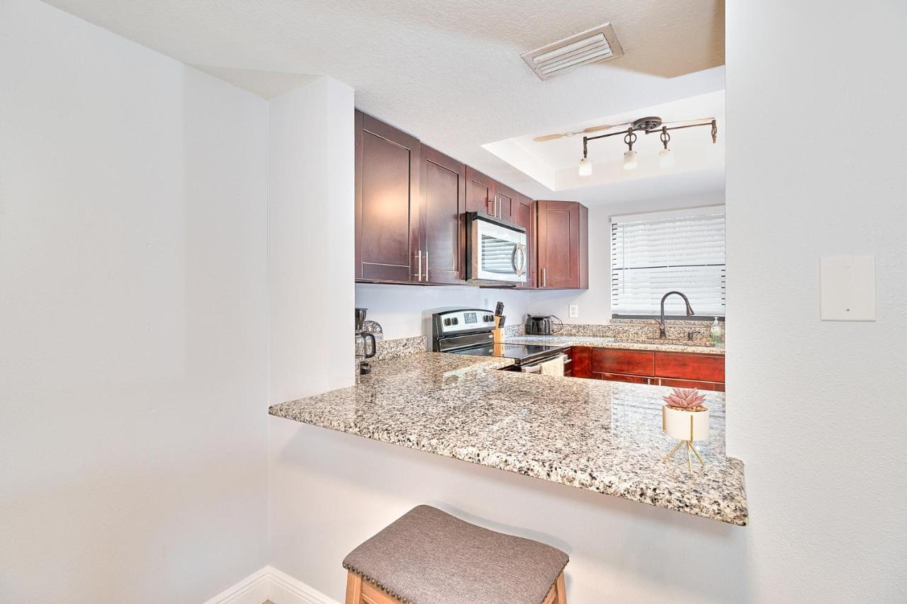 South Tampa Retreat Fenced Yard, Top Location! Bagian luar foto